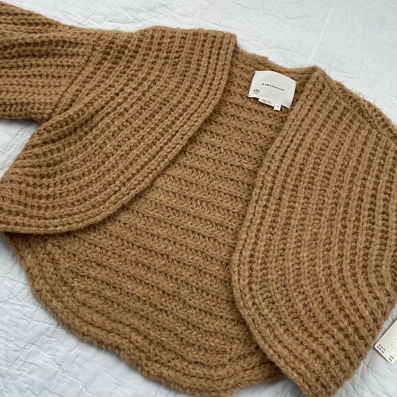 NWT Anthropologie Chunky Knit Cropped Tan Plush Sweater size Small - Picture 6 of 12